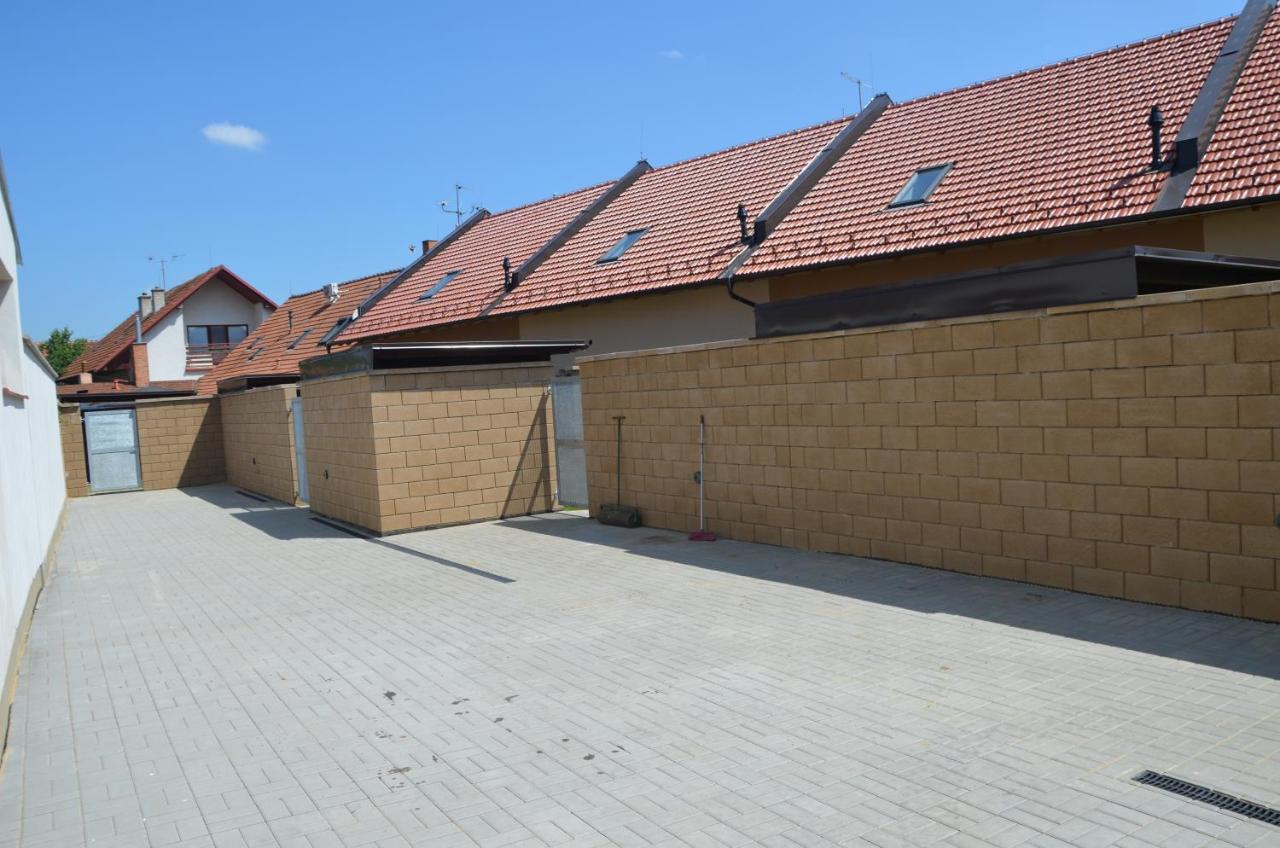 Apartmany Za Dvorem Velké Pavlovice Extérieur photo