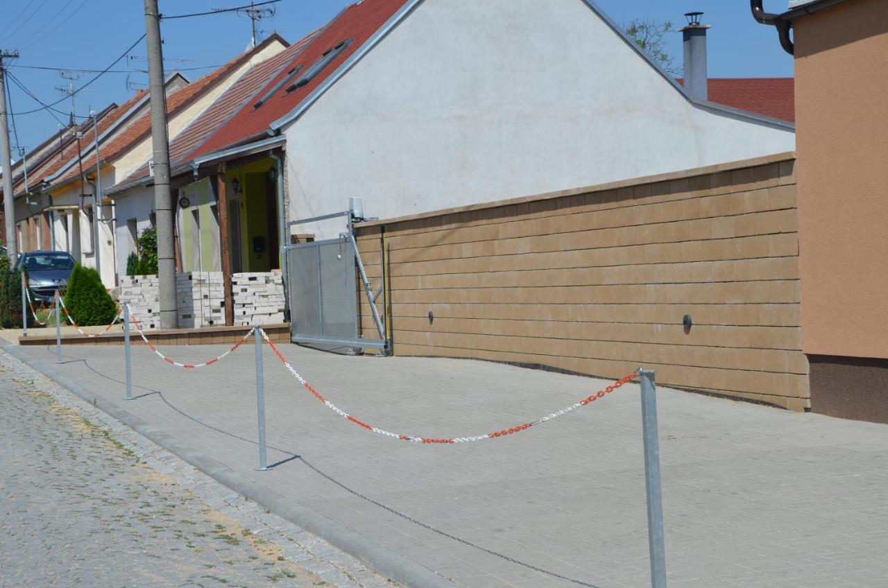Apartmany Za Dvorem Velké Pavlovice Extérieur photo