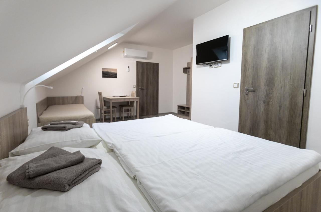 Apartmany Za Dvorem Velké Pavlovice Extérieur photo